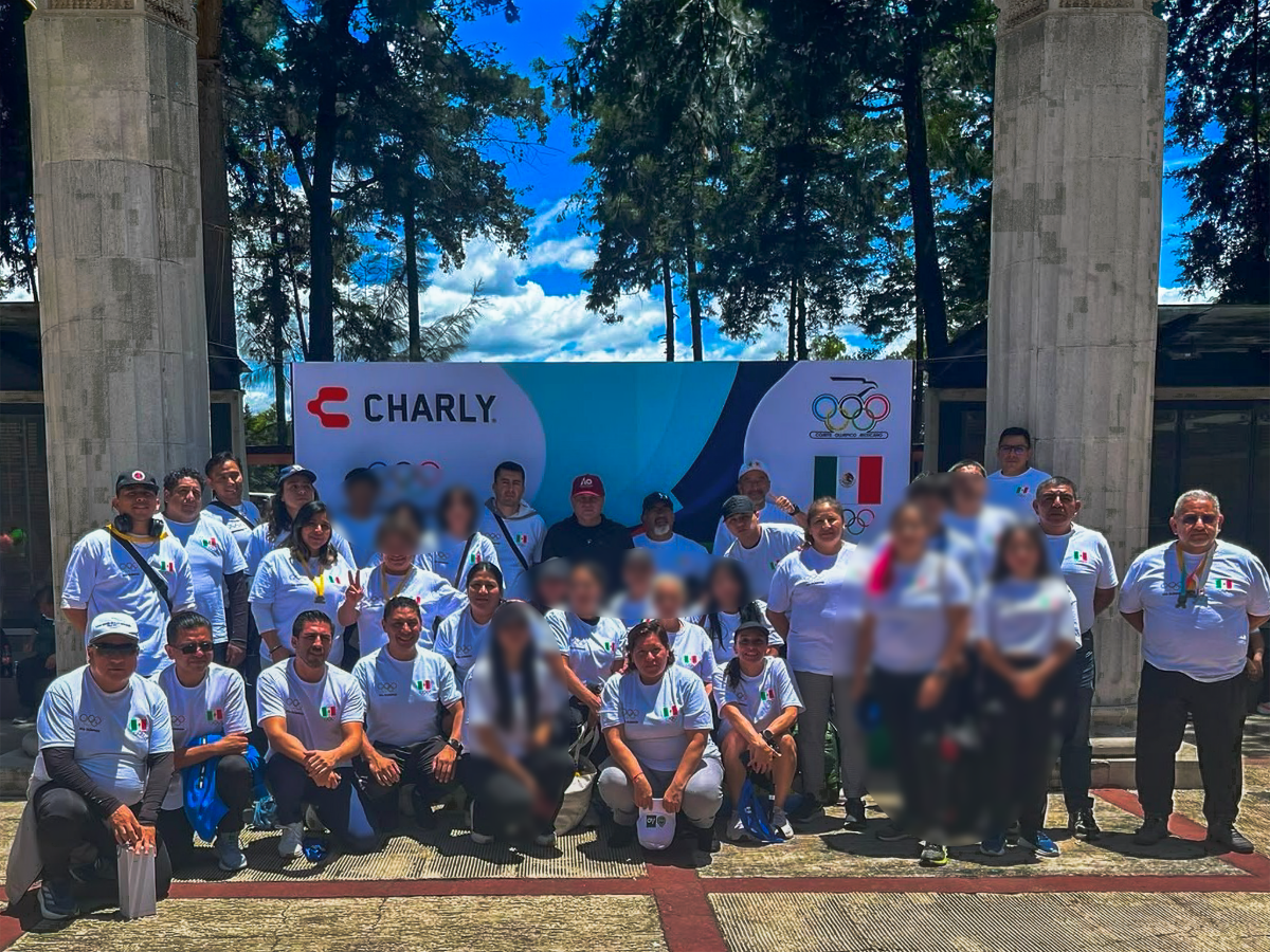 Promotoras y promotores deportivos de la DGB y participantes